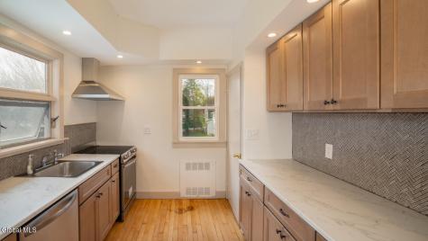 19 Elmwood Court Wynantskill NY 12198