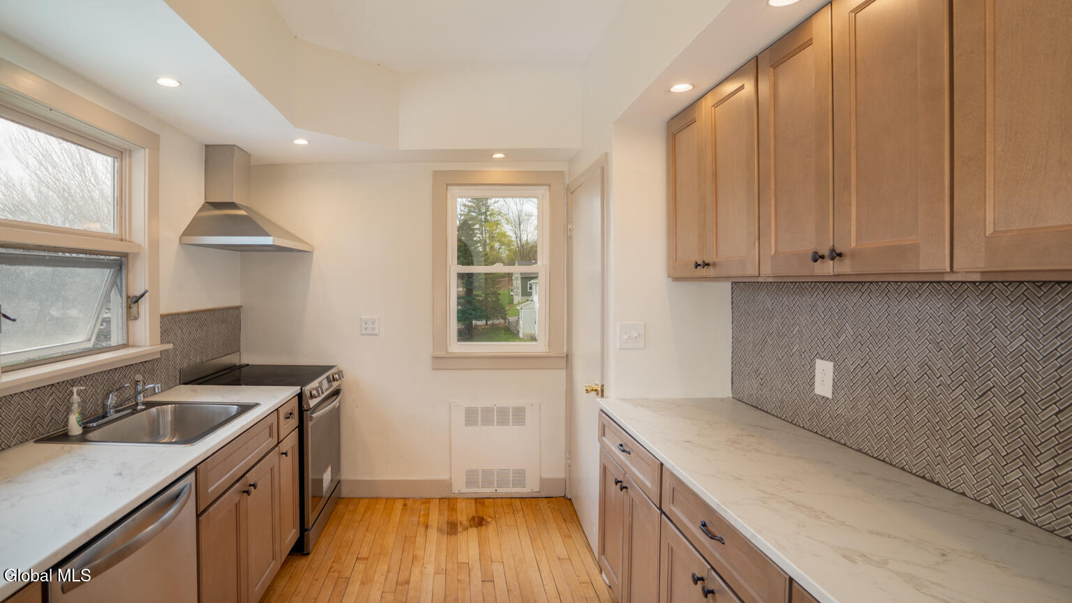 19 Elmwood Court Wynantskill NY 12198