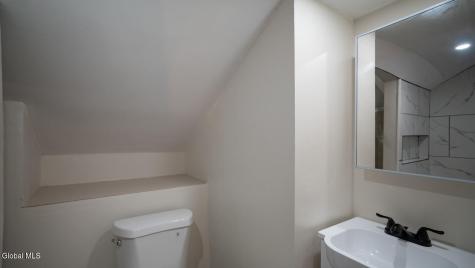 19 Elmwood Court Wynantskill NY 12198