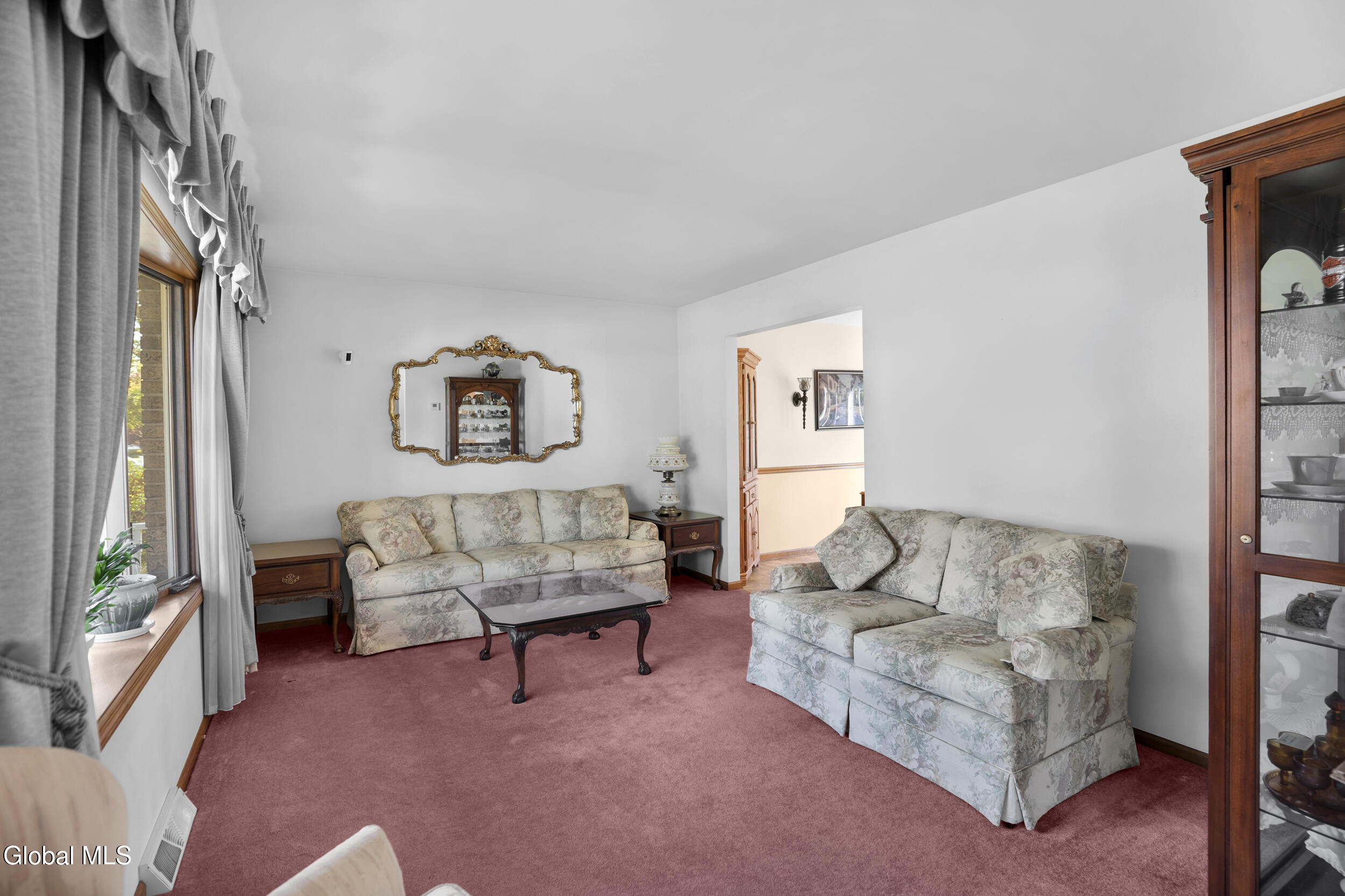 243 Shereen Court Schenectady NY 12304