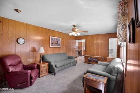 243 Shereen Court Schenectady NY 12304