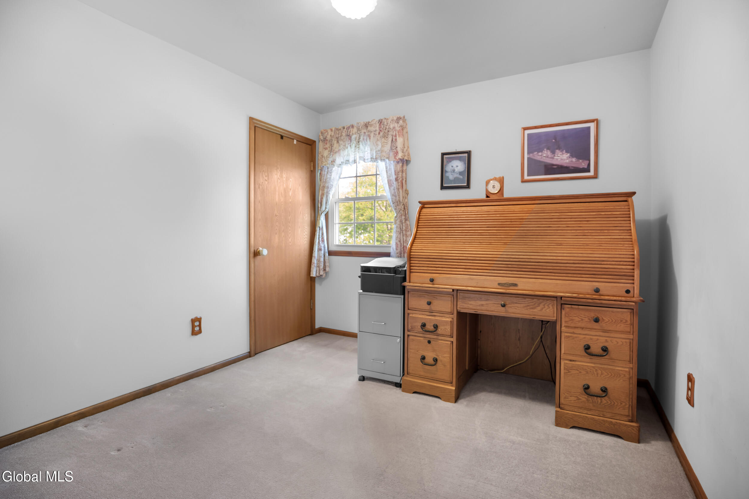 243 Shereen Court Schenectady NY 12304