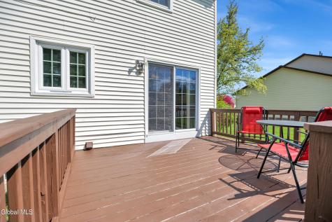 243 Shereen Court Schenectady NY 12304