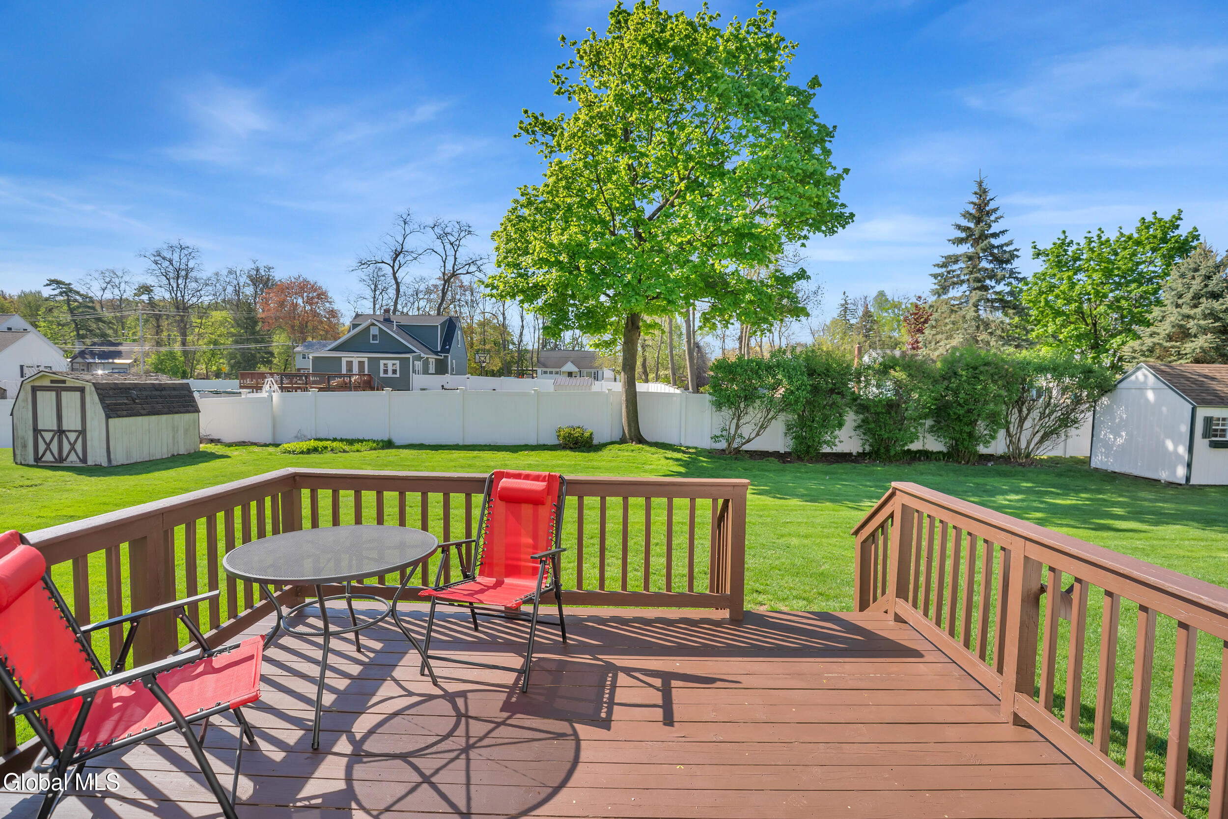 243 Shereen Court Schenectady NY 12304