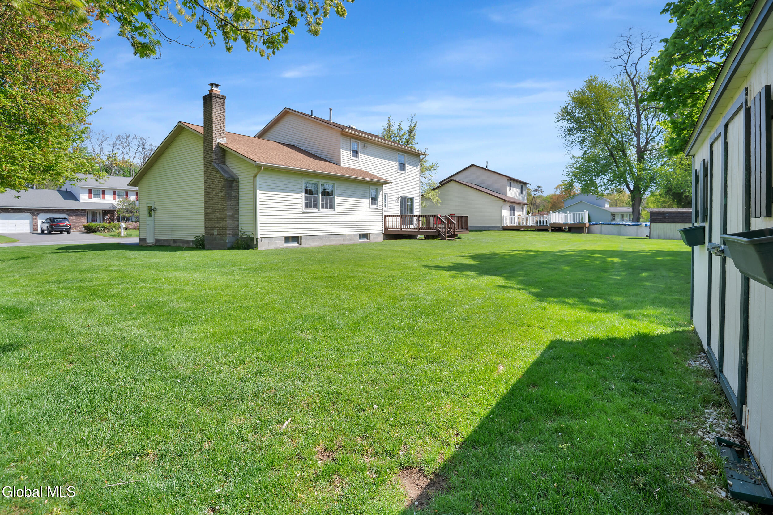 243 Shereen Court Schenectady NY 12304