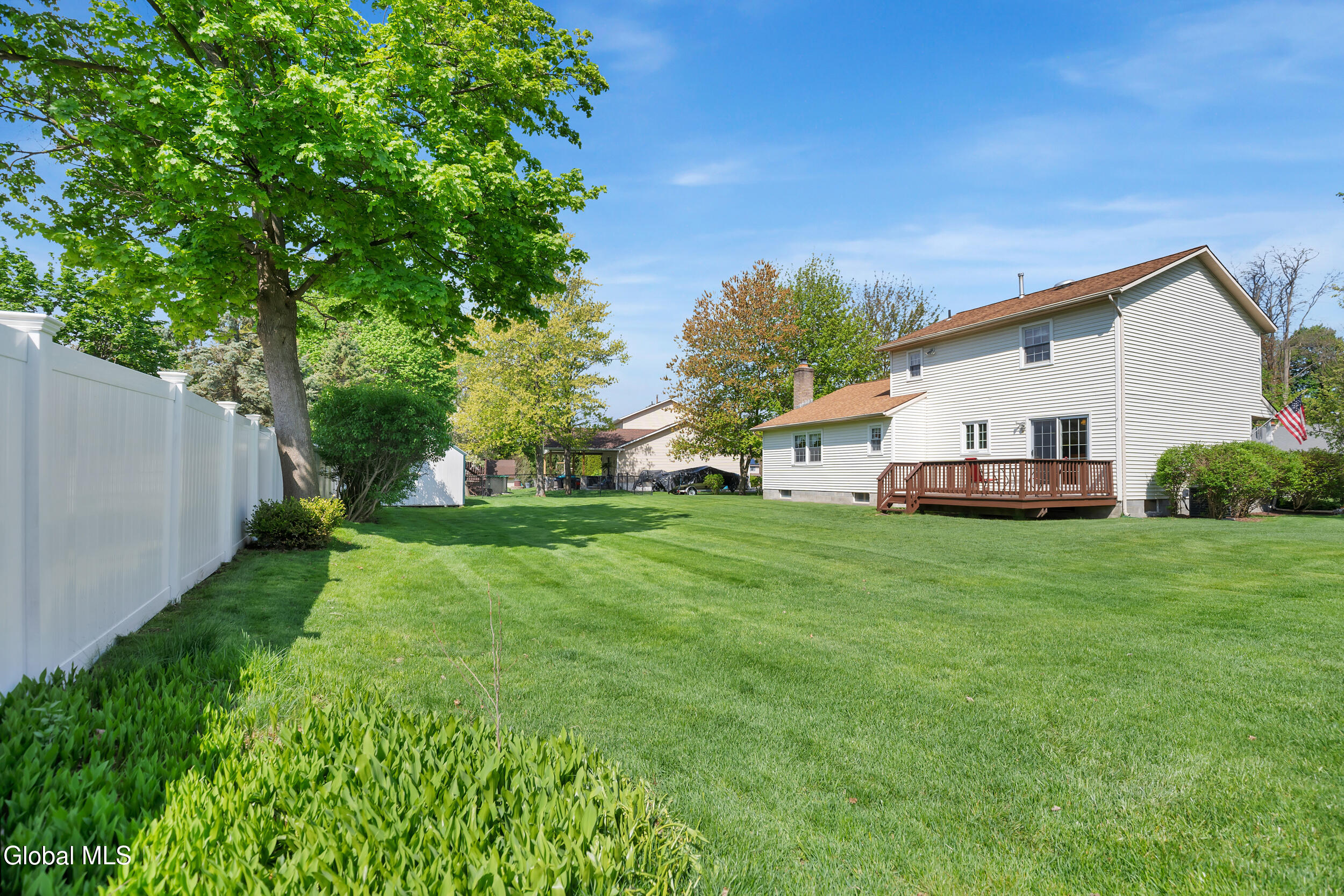 243 Shereen Court Schenectady NY 12304