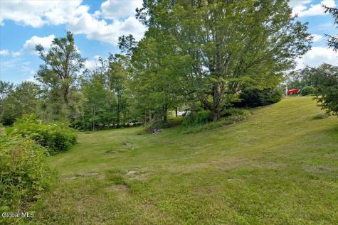 231 North Road Averill Park NY 12018