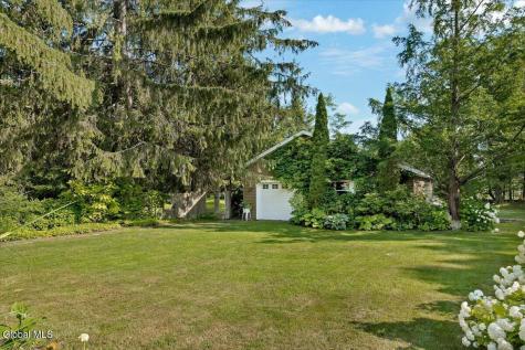 231 North Road Averill Park NY 12018