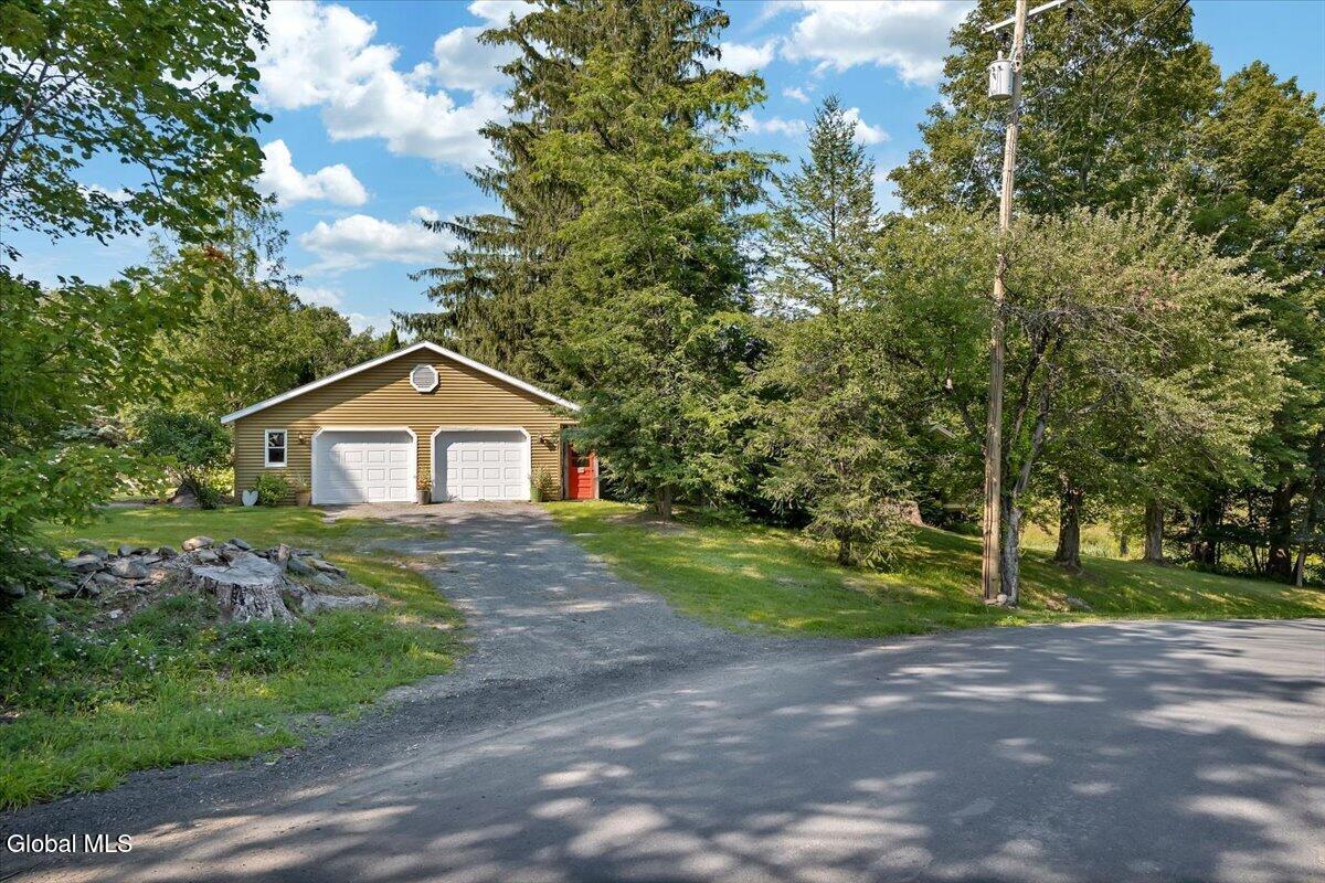 231 North Road Averill Park NY 12018