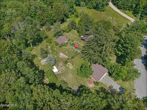 231 North Road Averill Park NY 12018