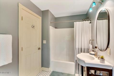 231 North Road Averill Park NY 12018