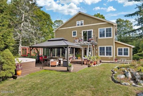 231 North Road Averill Park NY 12018