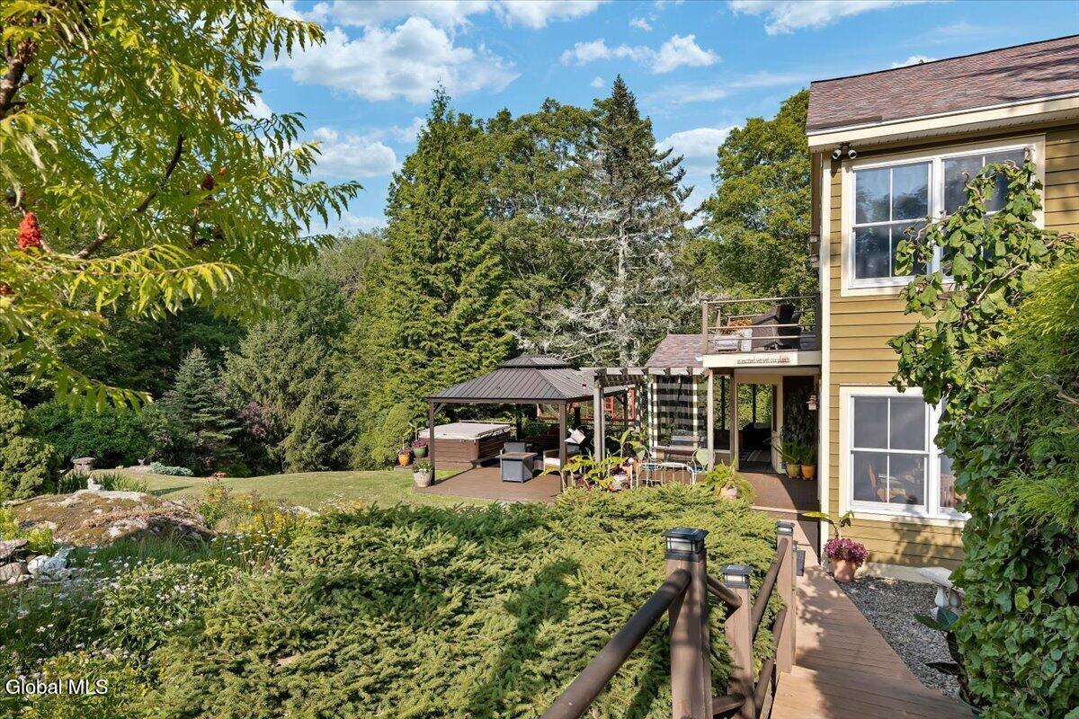 231 North Road Averill Park NY 12018