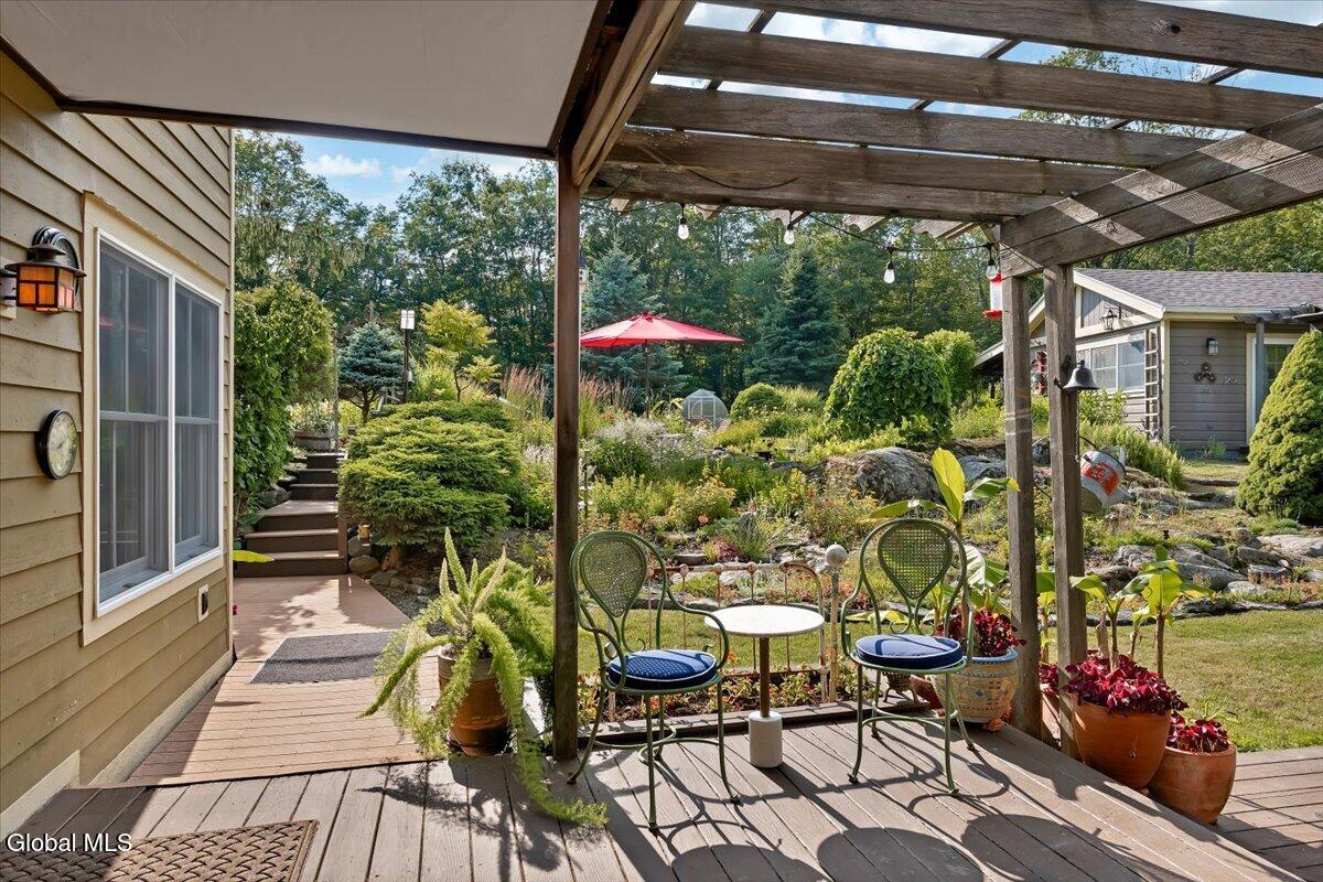231 North Road Averill Park NY 12018