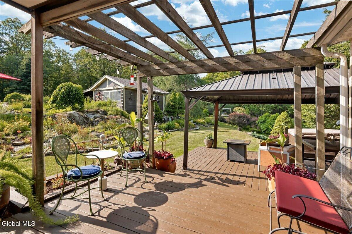 231 North Road Averill Park NY 12018