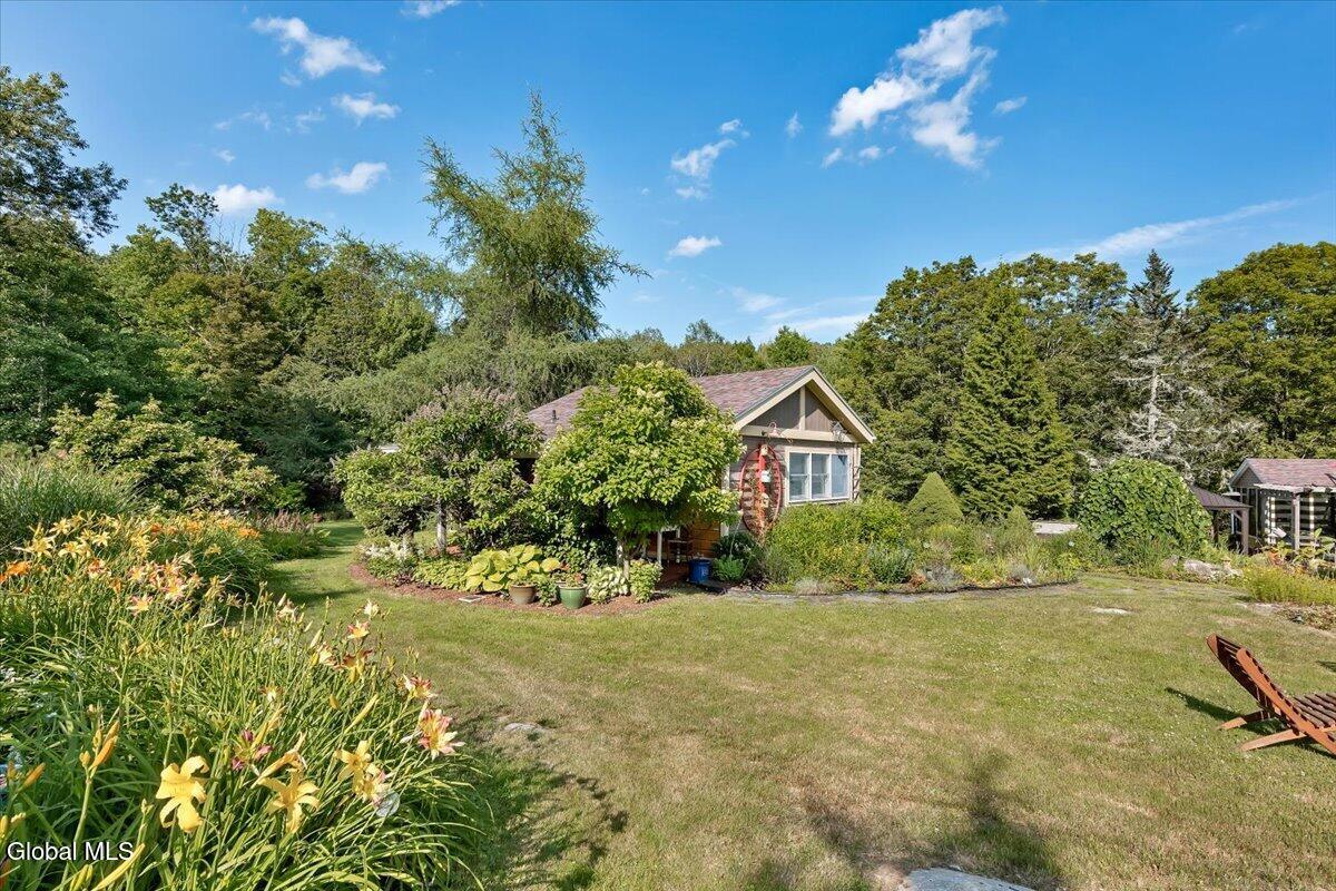 231 North Road Averill Park NY 12018