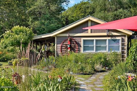 231 North Road Averill Park NY 12018