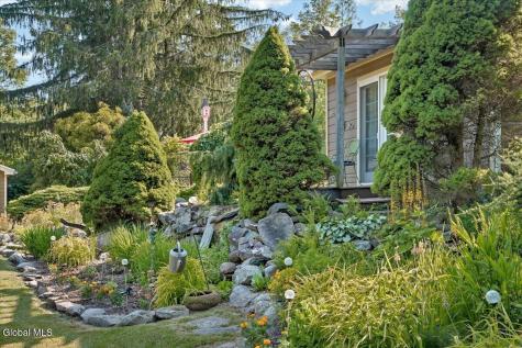 231 North Road Averill Park NY 12018