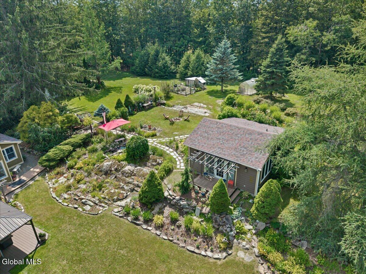 231 North Road Averill Park NY 12018