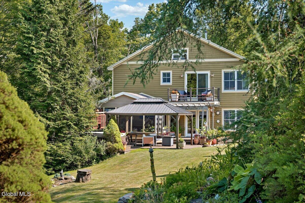231 North Road Averill Park NY 12018