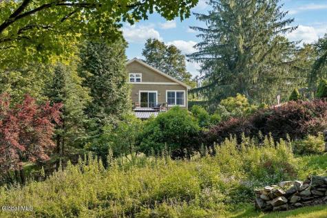 231 North Road Averill Park NY 12018