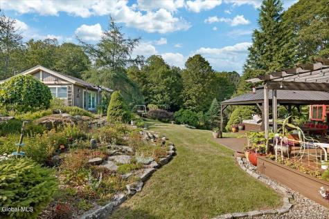 231 North Road Averill Park NY 12018