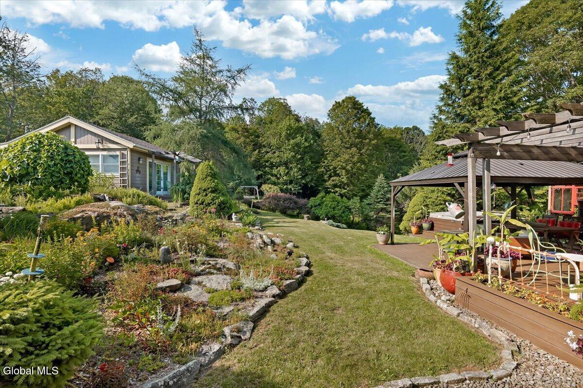 231 North Road Averill Park NY 12018