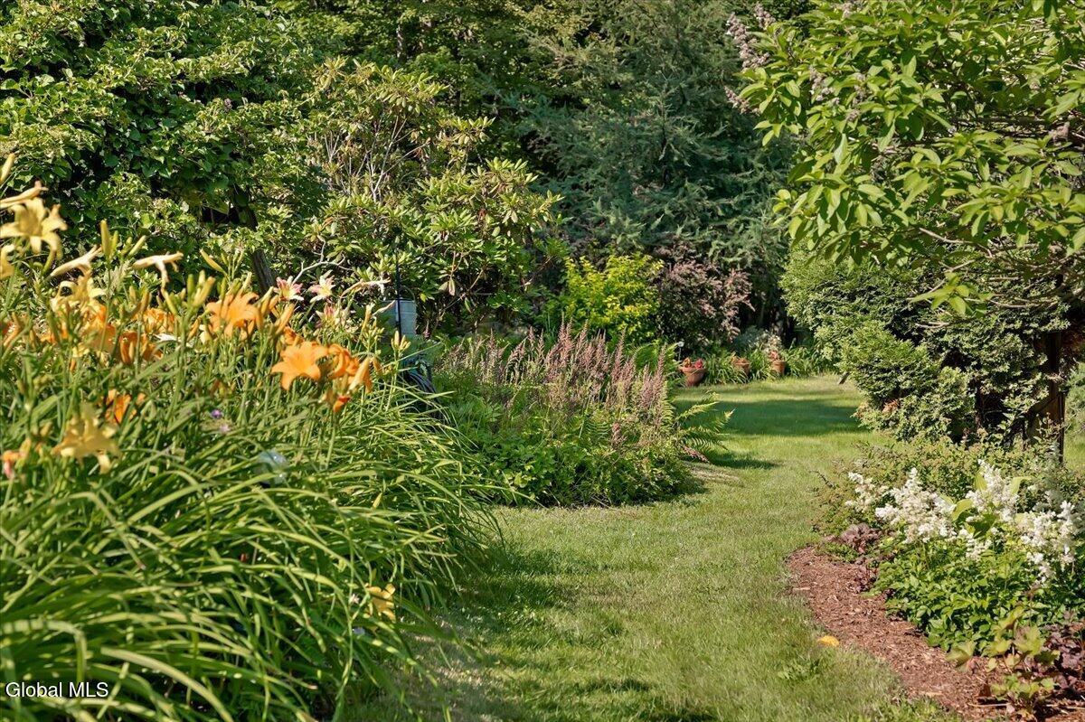 231 North Road Averill Park NY 12018