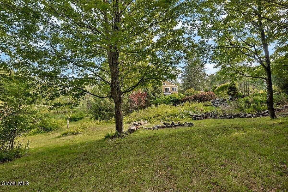 231 North Road Averill Park NY 12018