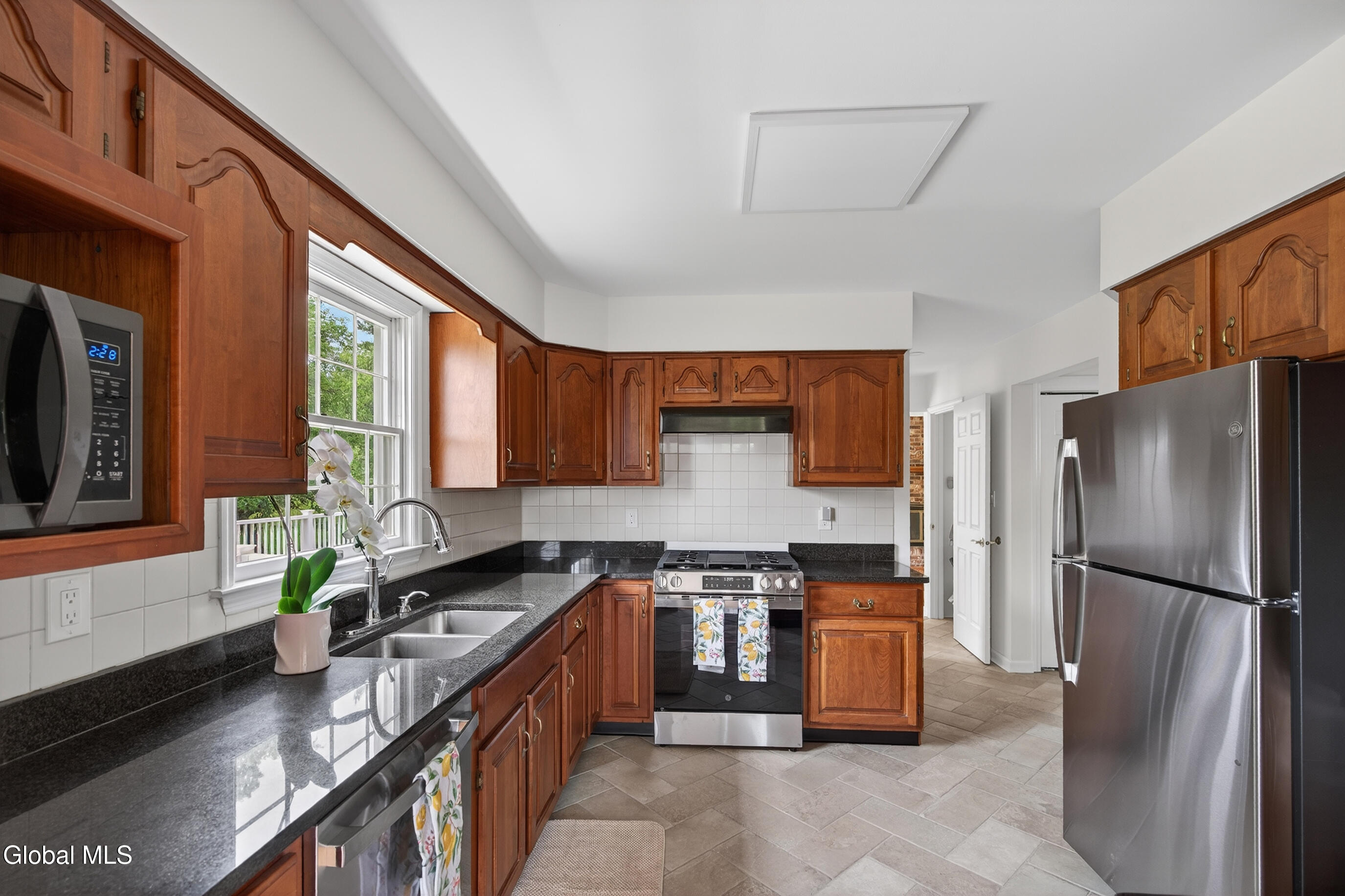 16 Park Drive Menands NY 12204