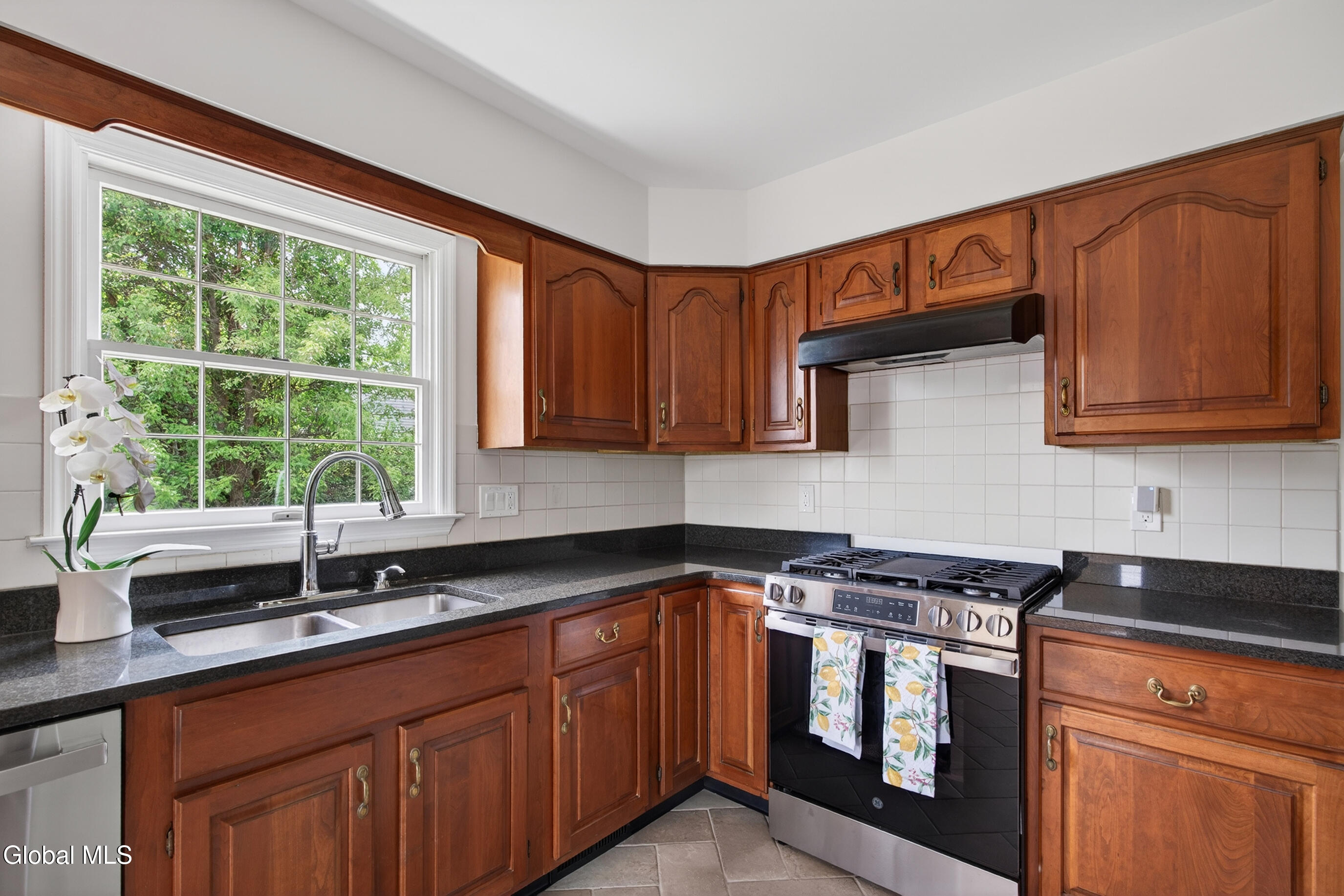 16 Park Drive Menands NY 12204