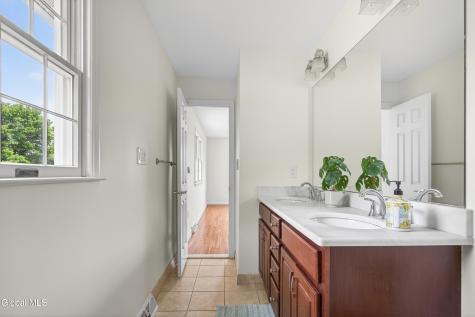 16 Park Drive Menands NY 12204
