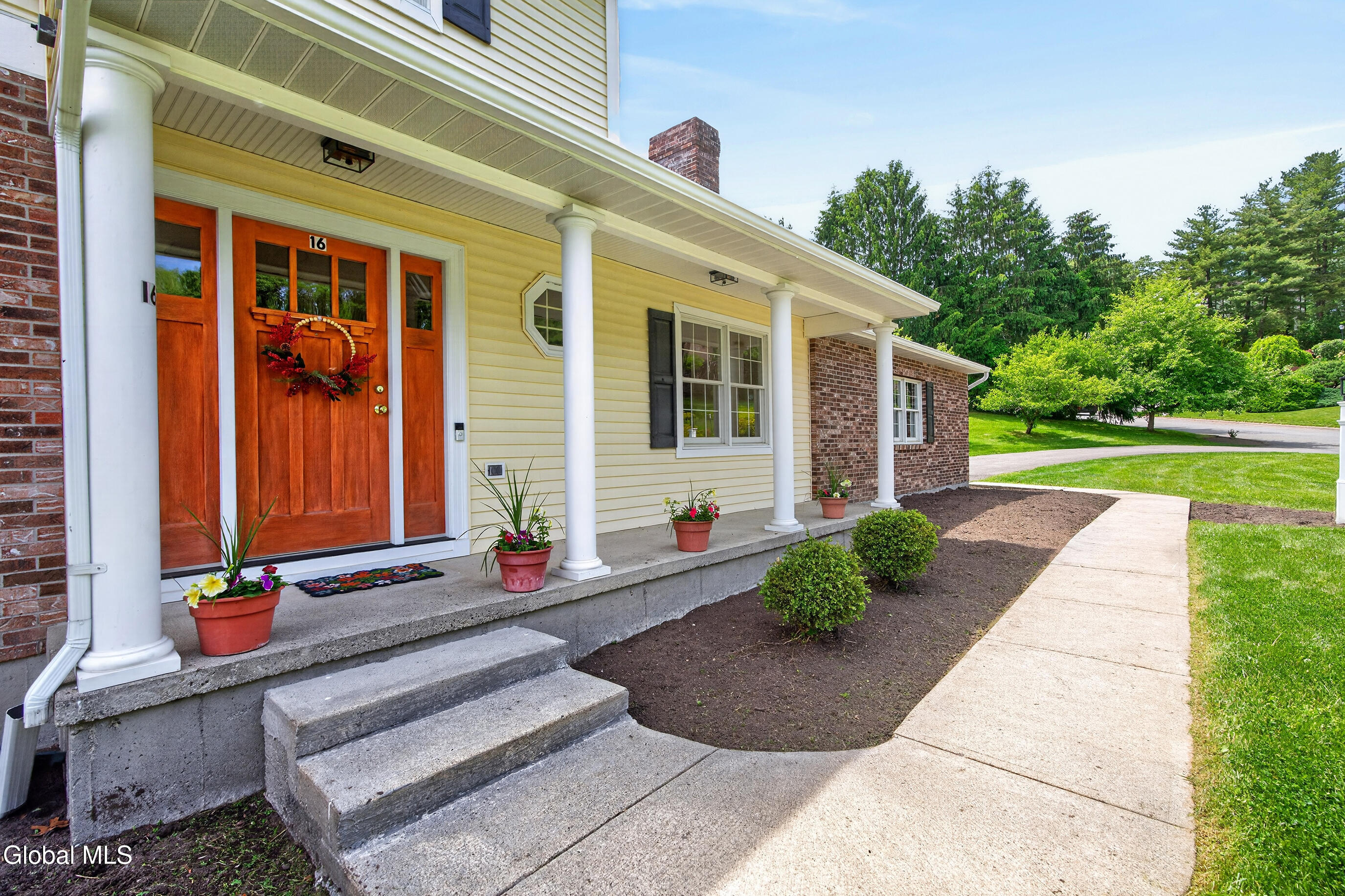 16 Park Drive Menands NY 12204