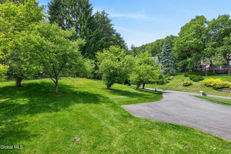 16 Park Drive Menands NY 12204
