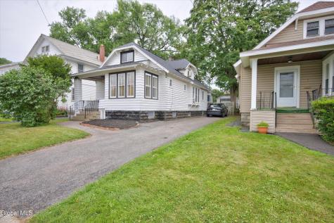 1452 Garner Avenue Schenectady NY 12309