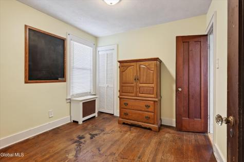 1452 Garner Avenue Schenectady NY 12309