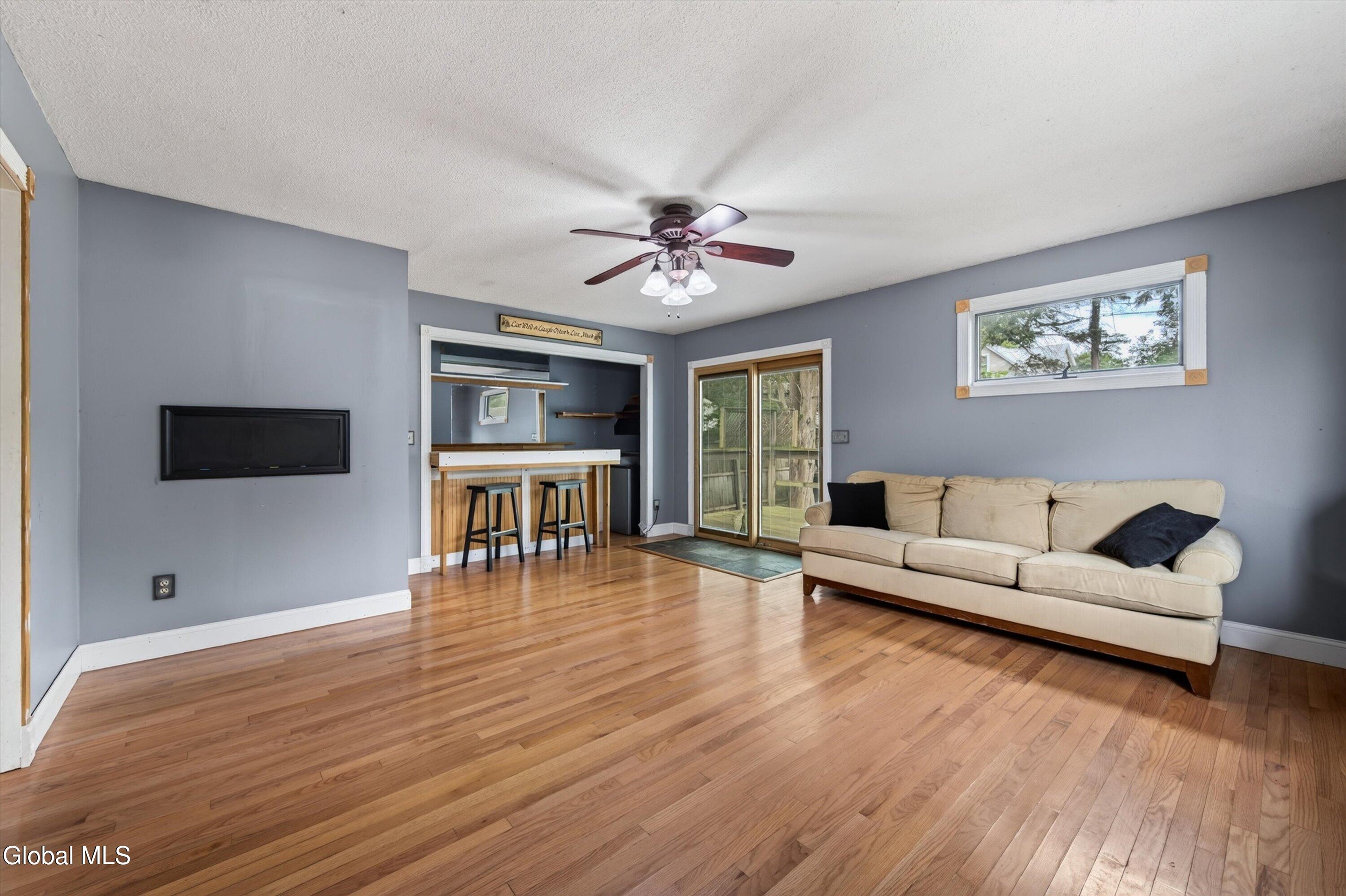 1452 Garner Avenue Schenectady NY 12309