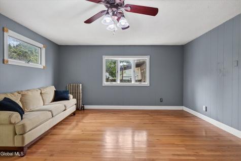 1452 Garner Avenue Schenectady NY 12309