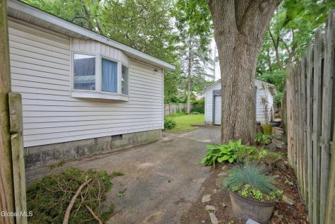 1452 Garner Avenue Schenectady NY 12309