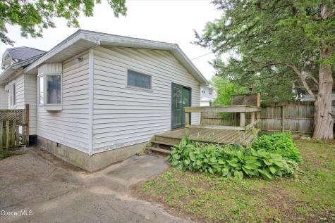 1452 Garner Avenue Schenectady NY 12309