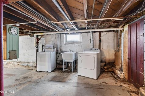 1452 Garner Avenue Schenectady NY 12309