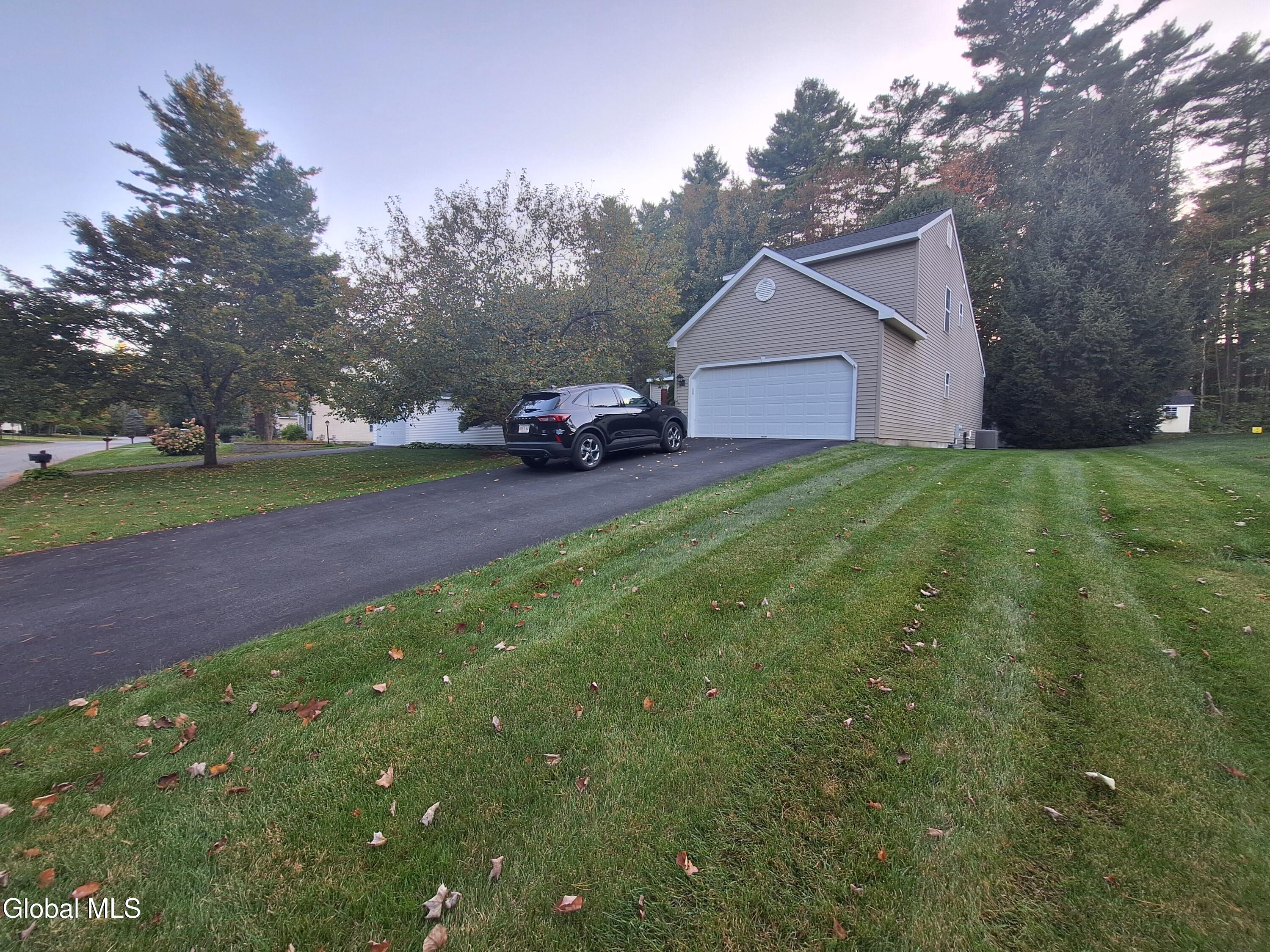 48 Kettles Way Queensbury NY 12804