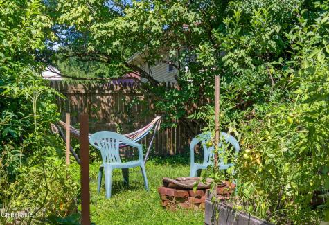 33 Grove Avenue Albany NY 12208