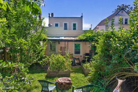 33 Grove Avenue Albany NY 12208