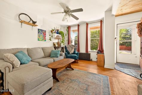 33 Grove Avenue Albany NY 12208