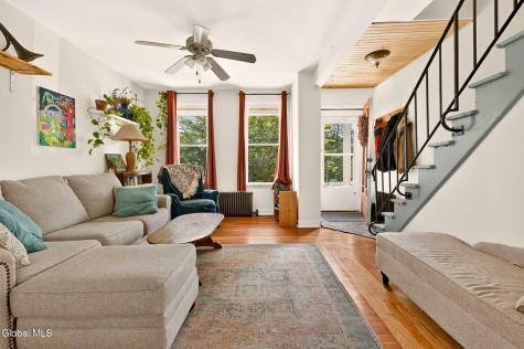 33 Grove Avenue Albany NY 12208