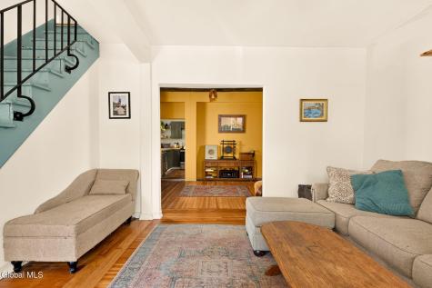 33 Grove Avenue Albany NY 12208