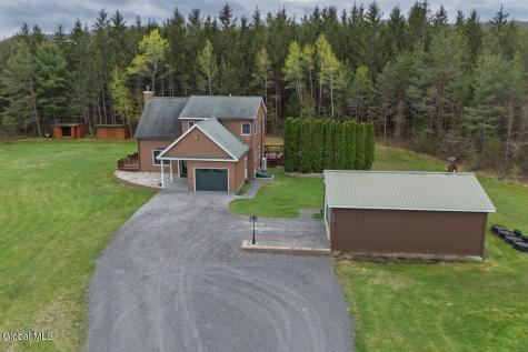 4 Debbie Drive Altamont NY 12009