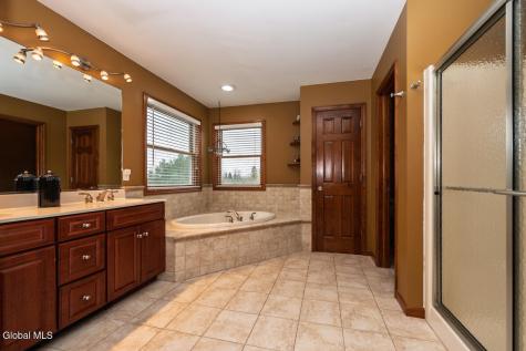 4 Debbie Drive Altamont NY 12009
