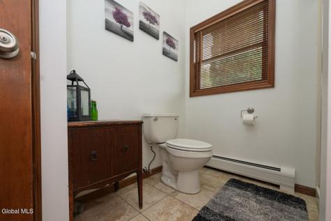 4 Debbie Drive Altamont NY 12009